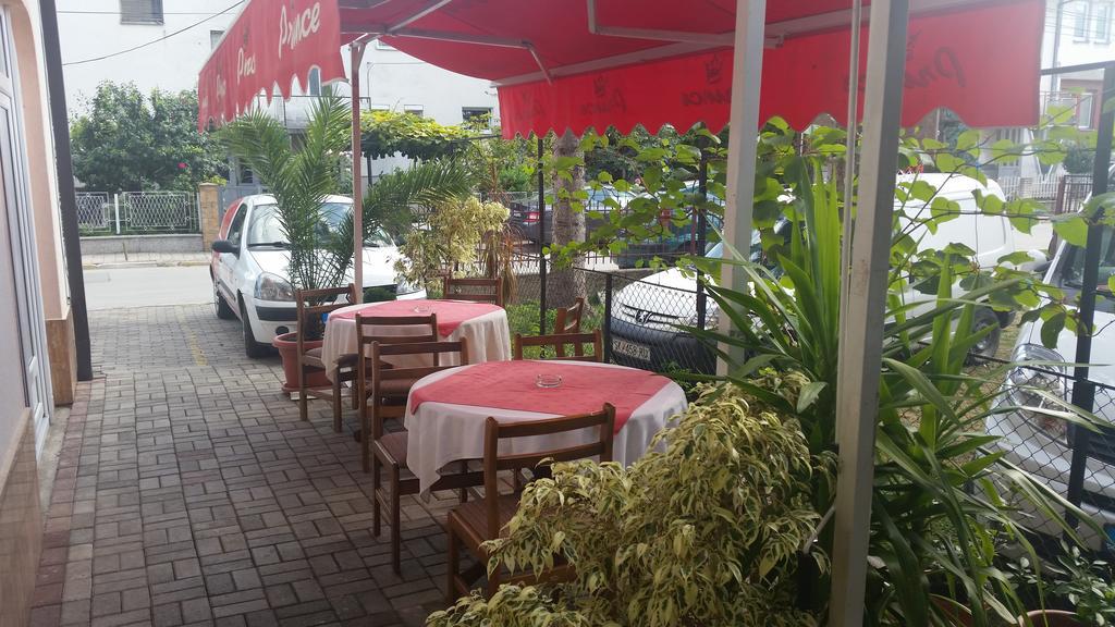 Hotel Montenegro Struga Exteriör bild