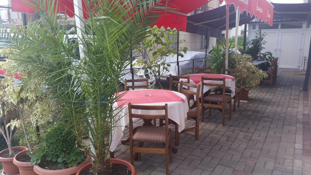 Hotel Montenegro Struga Exteriör bild