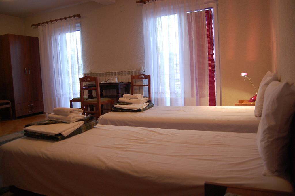Hotel Montenegro Struga Exteriör bild