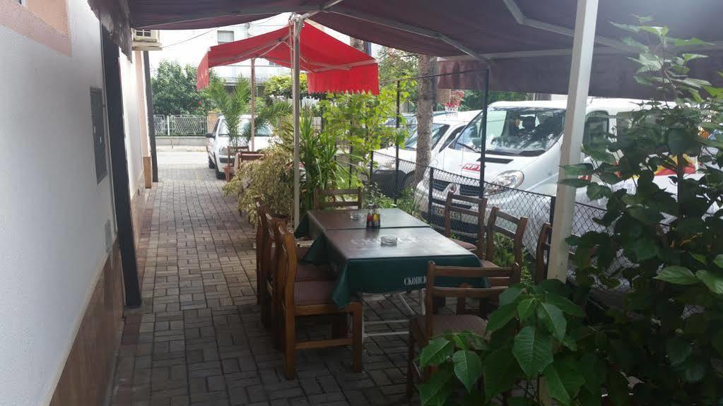 Hotel Montenegro Struga Exteriör bild