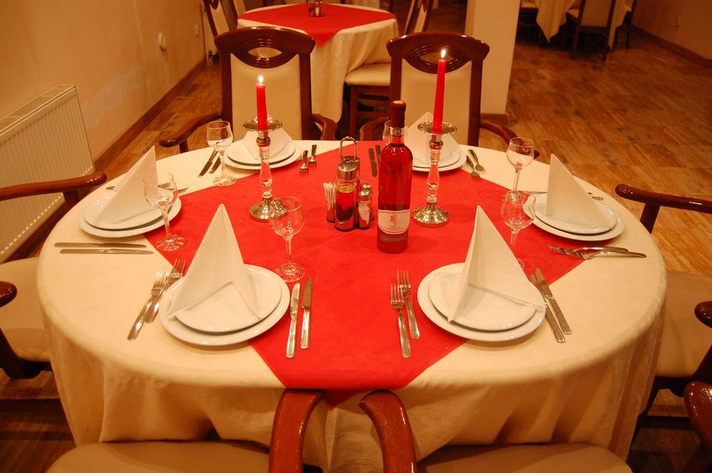 Hotel Montenegro Struga Exteriör bild
