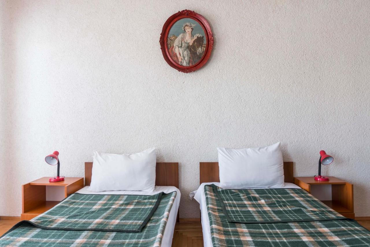 Hotel Montenegro Struga Exteriör bild
